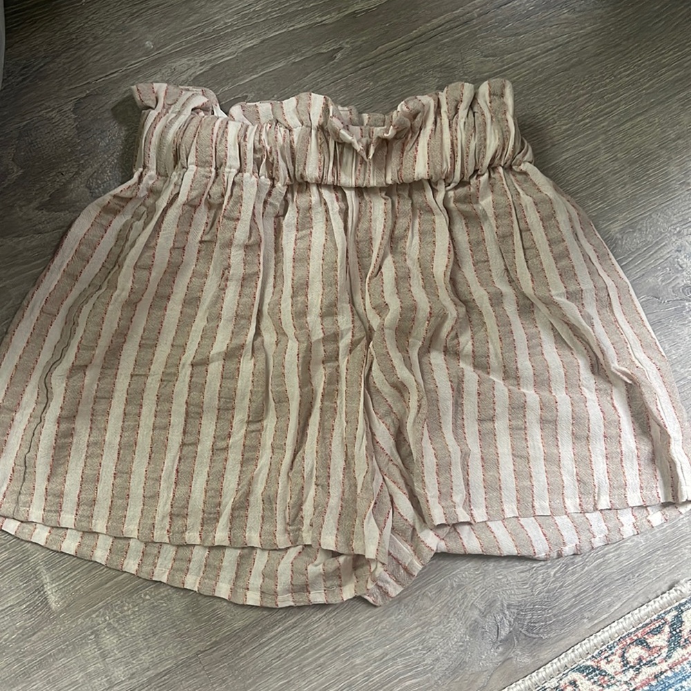Vici brand: “Mable” striped shorts size M. Never worn!